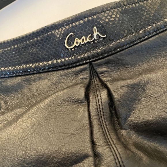 Coach Pebbled Leather Handbag Shoulder Purse - Picture 4 of 8